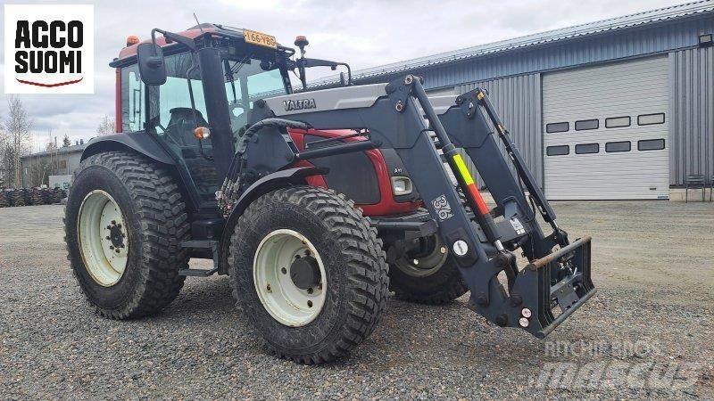 Valtra A93 HT 트랙터