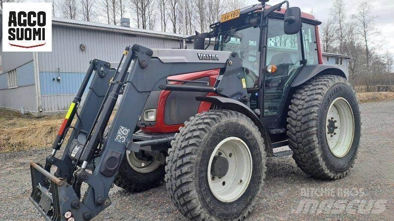 Valtra A93 HT 트랙터