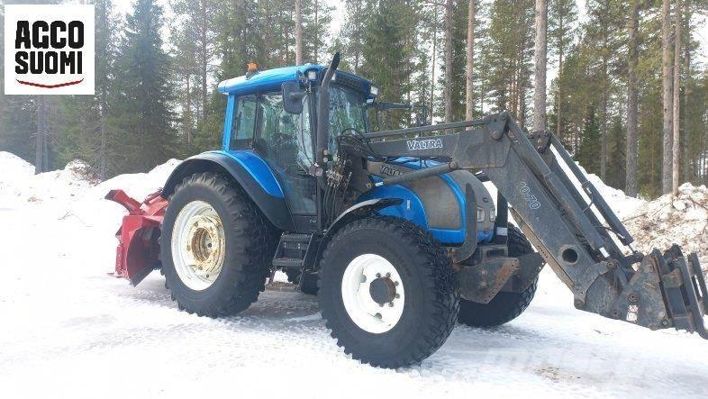 Valtra C120 트랙터