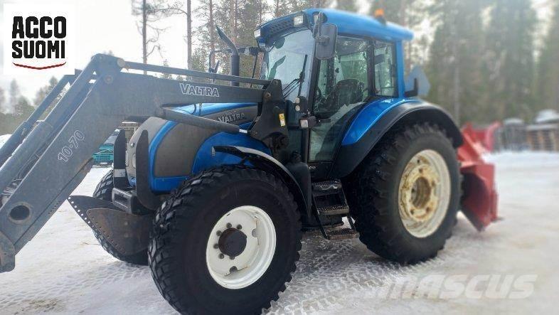 Valtra C120 트랙터