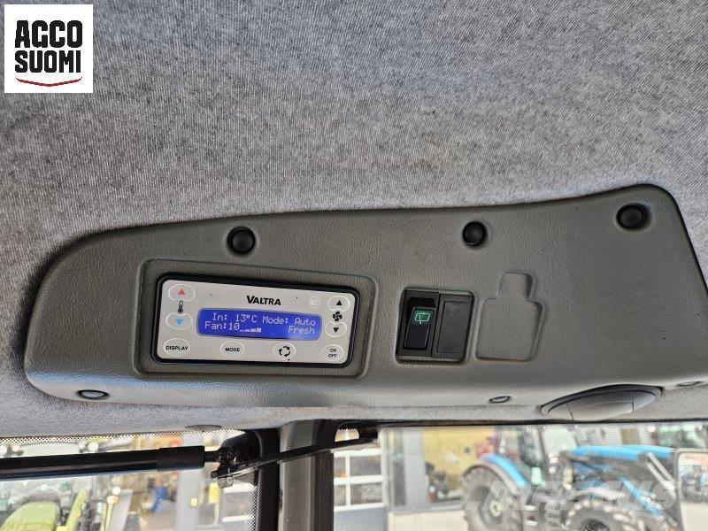 Valtra C120 트랙터