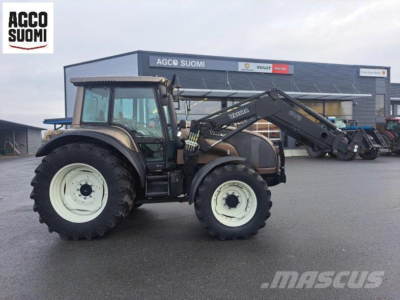 Valtra M120 트랙터