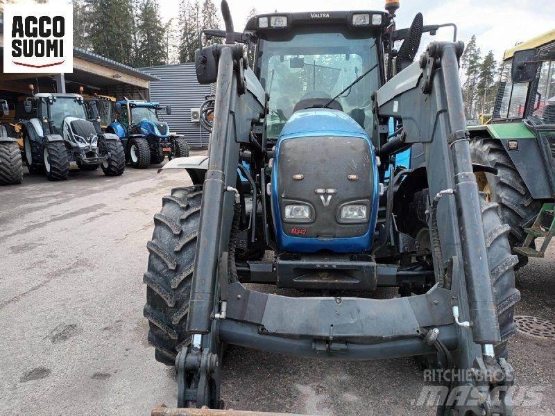 Valtra N142 D +EK 트랙터