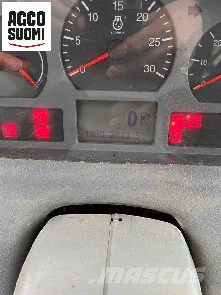 Valtra N163 VERSU 트랙터