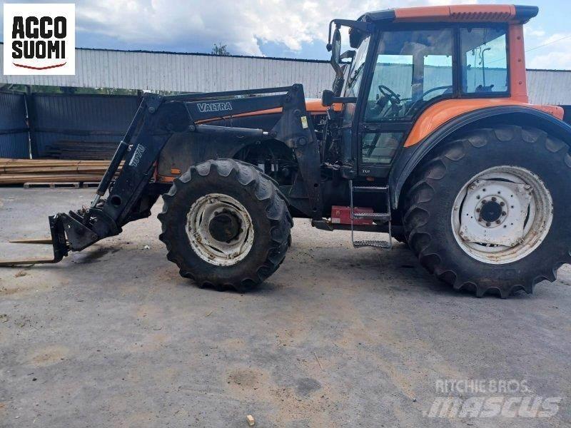 Valtra T130 CH 트랙터