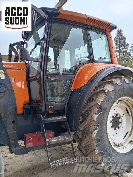 Valtra T130 CH 트랙터