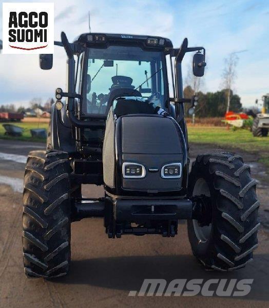 Valtra T140 트랙터