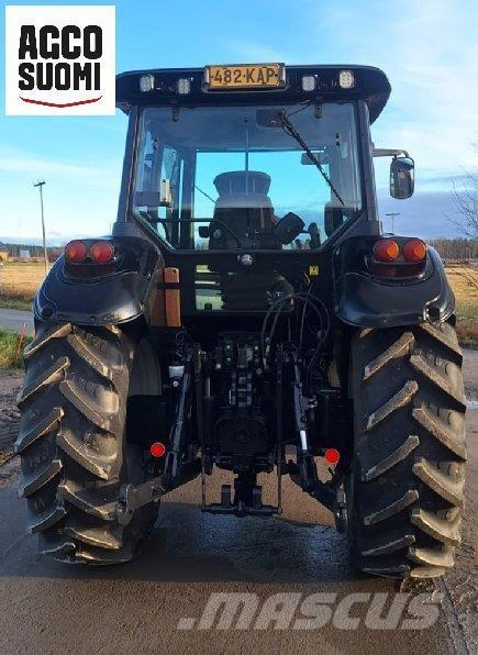 Valtra T140 트랙터