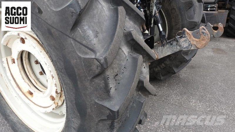 Valtra T151 H 트랙터