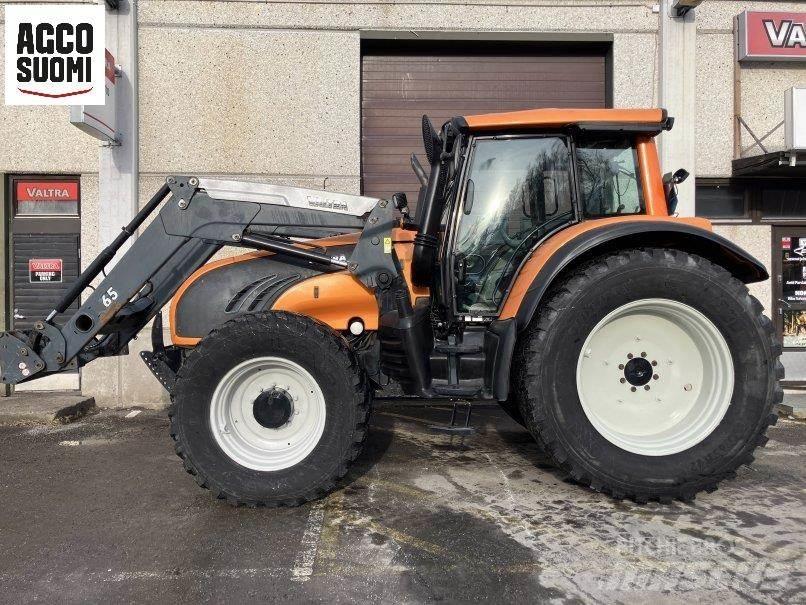 Valtra T162 VERSU 트랙터