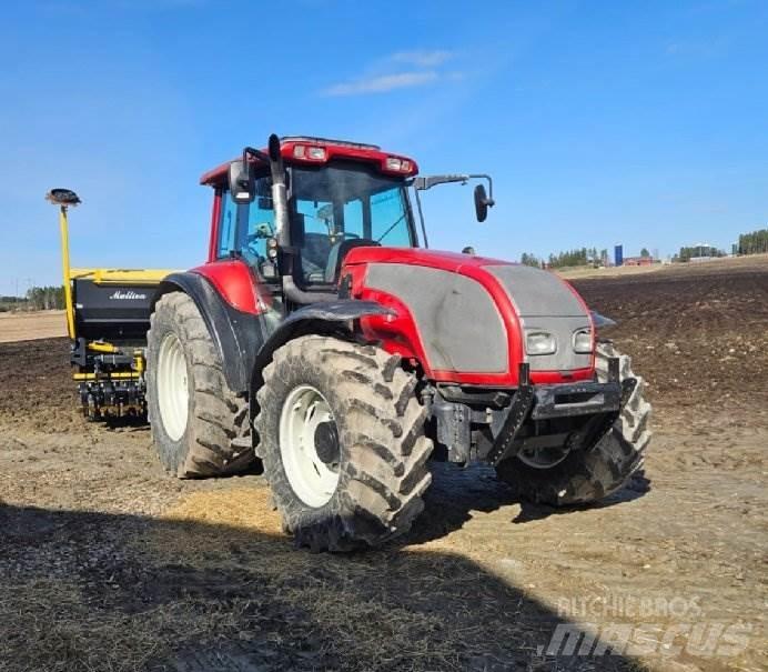 Valtra T180 트랙터