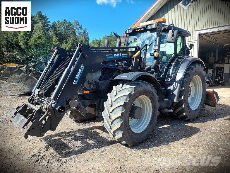 Valtra T213 VERSU 트랙터