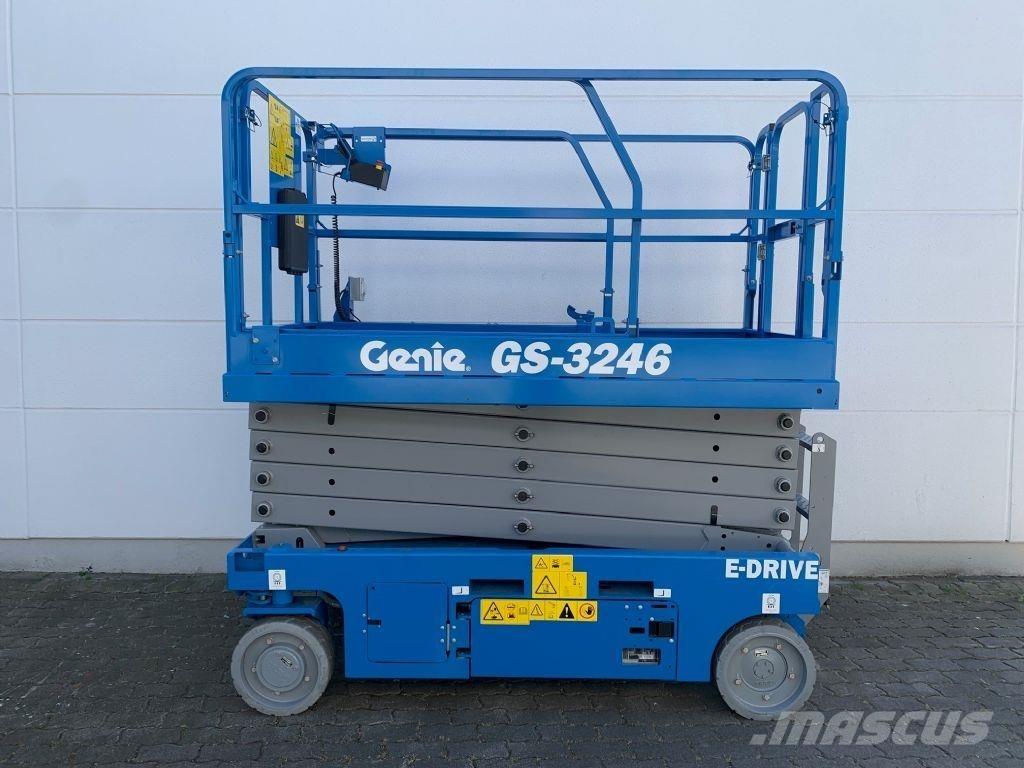 Genie GS-3246 가위형 리프트