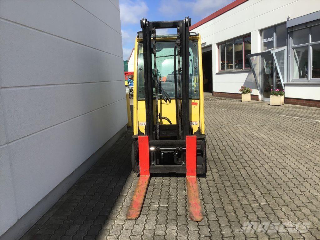 Hyster J 3.0 XN 전동 지게차
