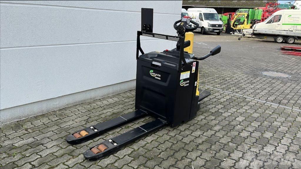 Hyster P 2.0 S 경량 리프터