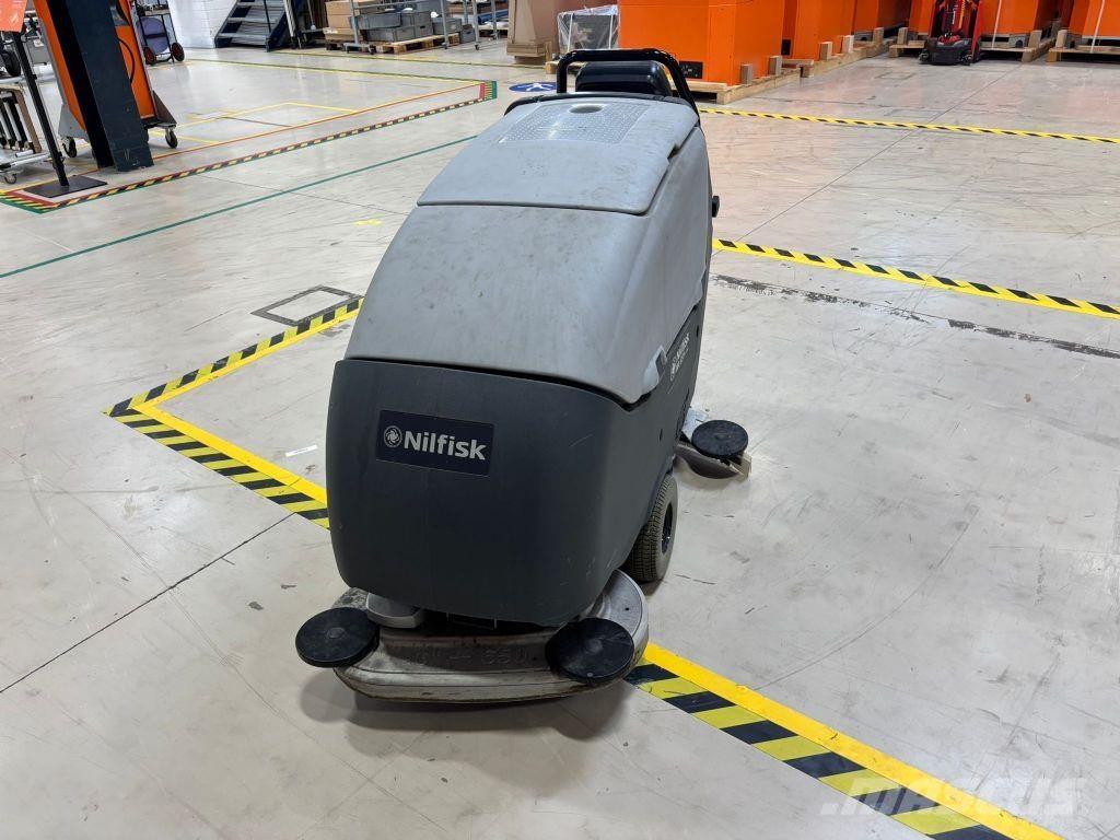 Nilfisk BA 651 도로 청소차