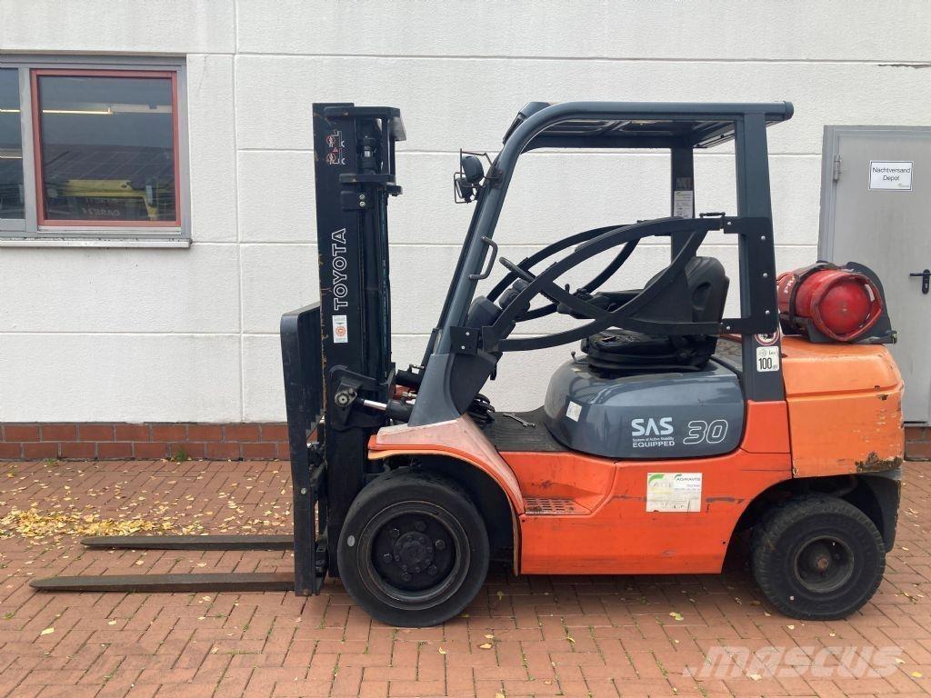 Toyota 02-7FGF30 LPG 지게차