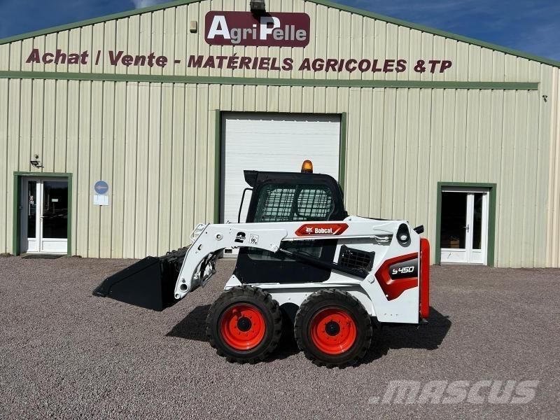 Bobcat S470 미니 로더