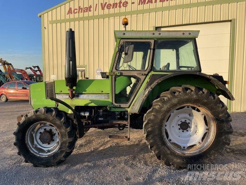 Deutz DX85 트랙터