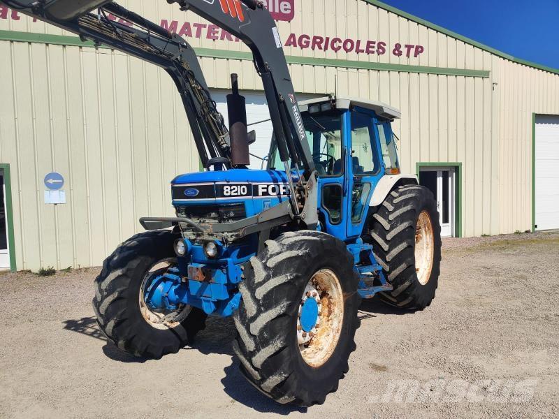 Ford 8210 트랙터
