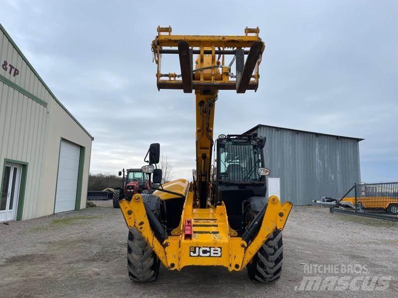 JCB 535-125 텔러 핸들러