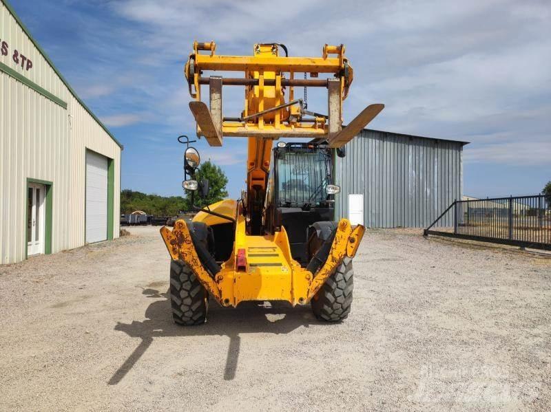 JCB 540-140 텔러 핸들러