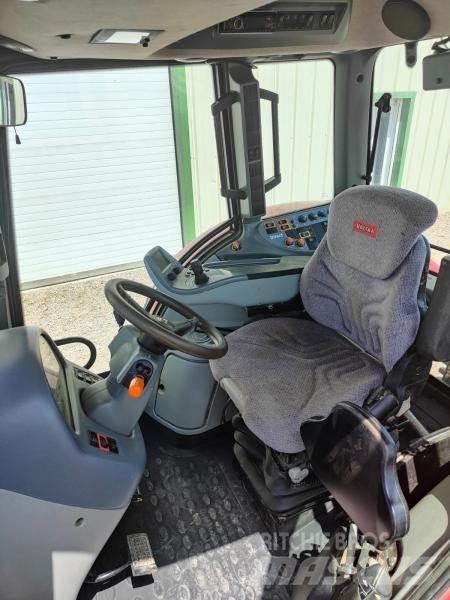 Valtra N163 트랙터