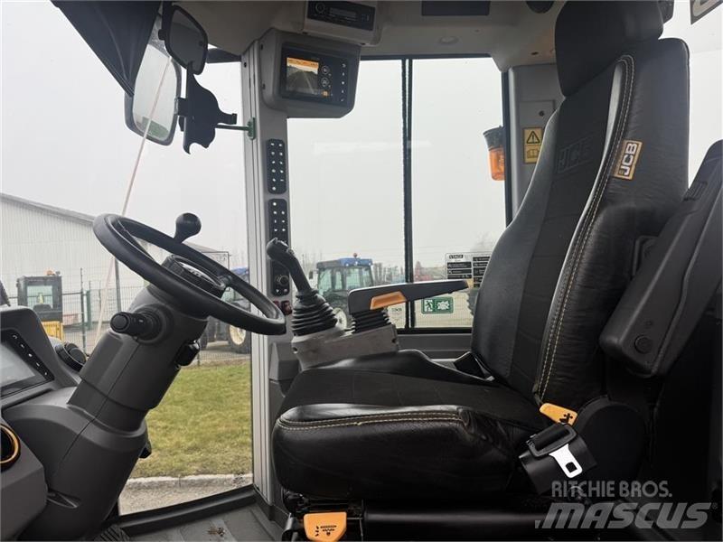 JCB 427 Agri  휠로우더