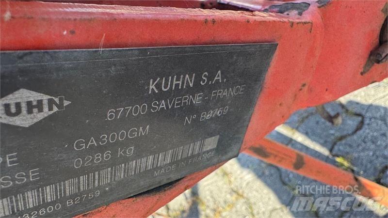 Kuhn GA300GM 갈퀴 및 테더