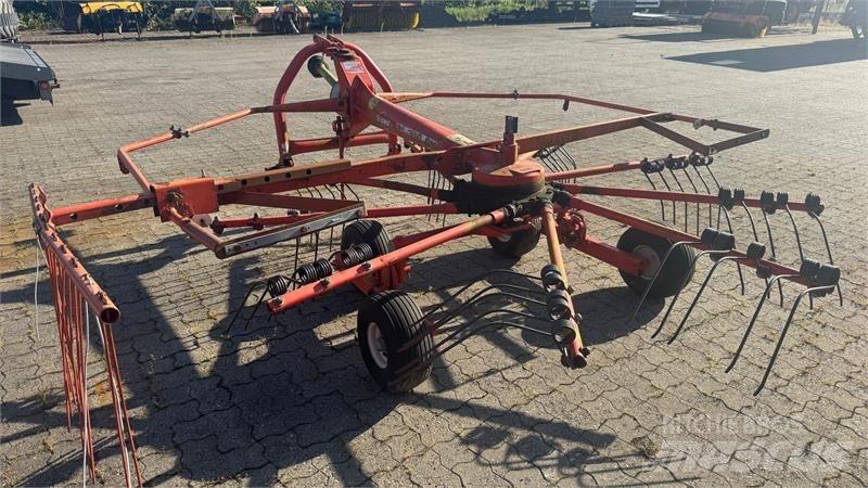 Kuhn GA300GM 갈퀴 및 테더