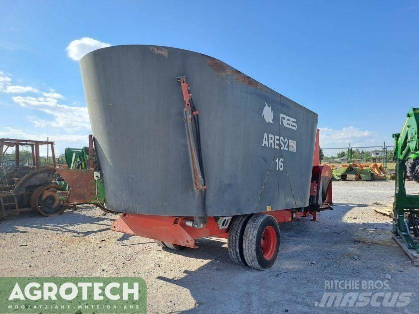 Ares 16 κυβικά 트랙터