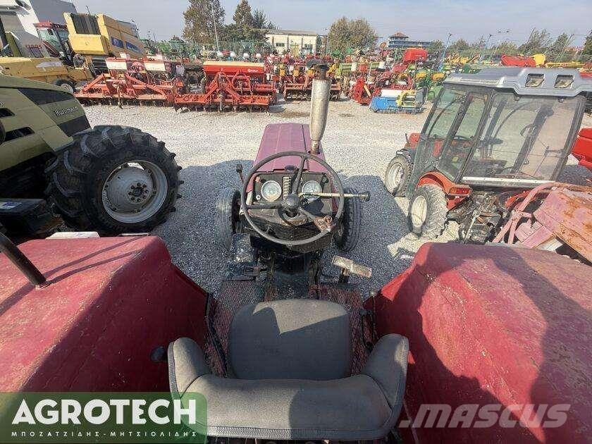 International 724 트랙터