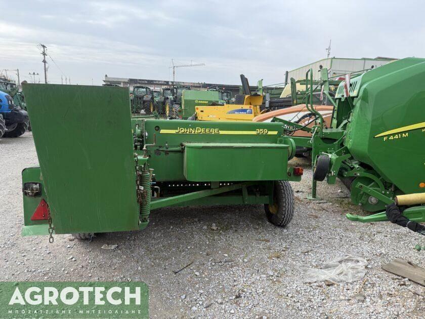John Deere 359 트랙터