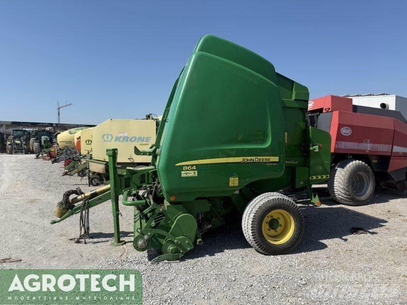 John Deere 864 원형 곤포기