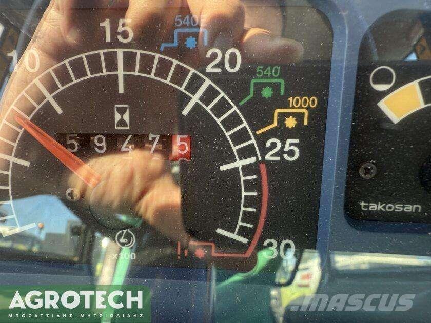 New Holland TD80 D 트랙터