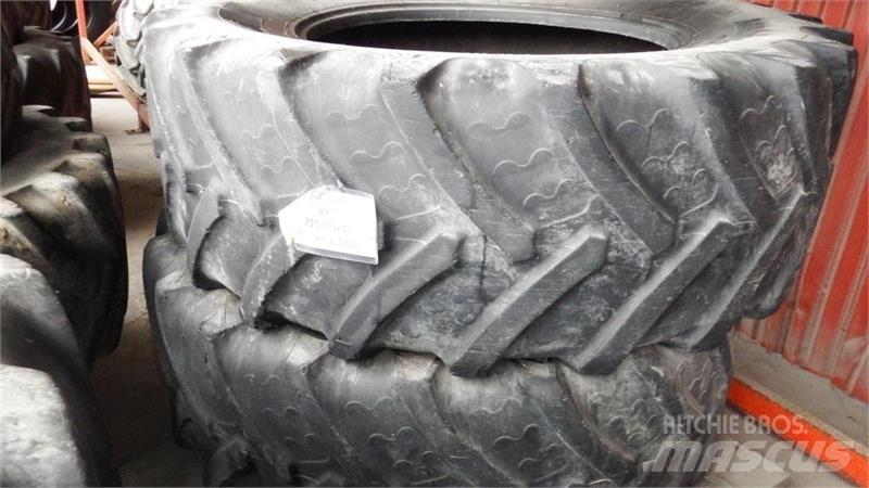 BKT 710/70R42 타이어, 휠 및 림