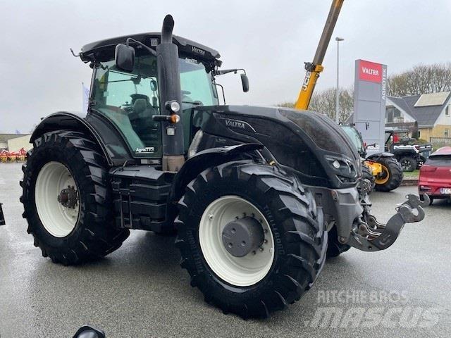 Valtra S374 트랙터