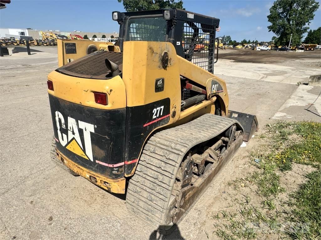 CAT 277  스키드로더