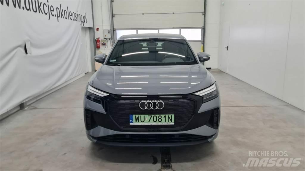Audi Q4 자동차