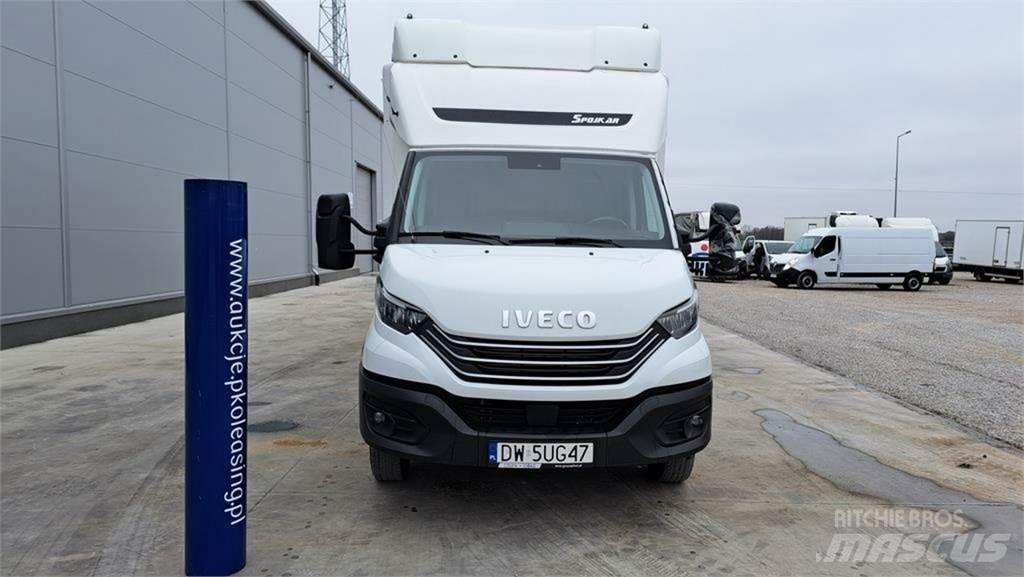 Iveco Daily 패널 화물차