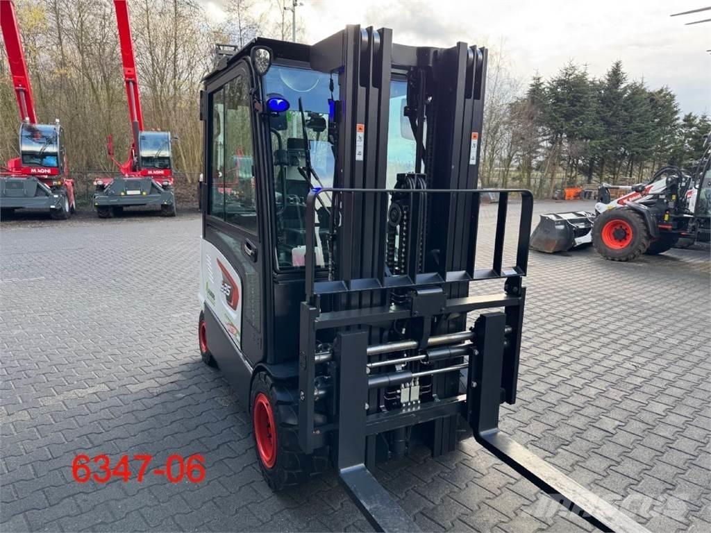Bobcat B 35 X - 7 Plus 전동 지게차