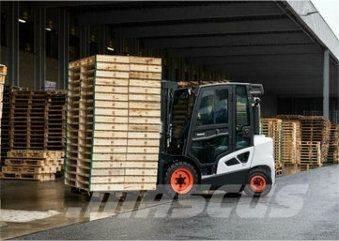 Bobcat D 30 S 9 디젤 지게차