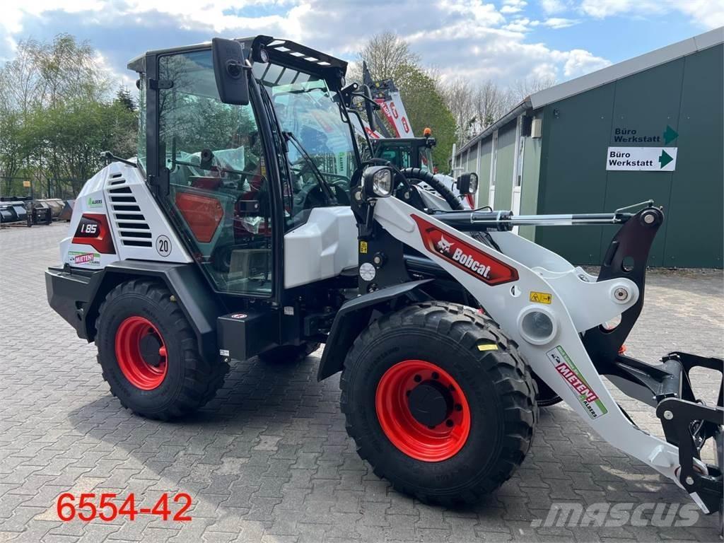 Bobcat L 85  휠로우더
