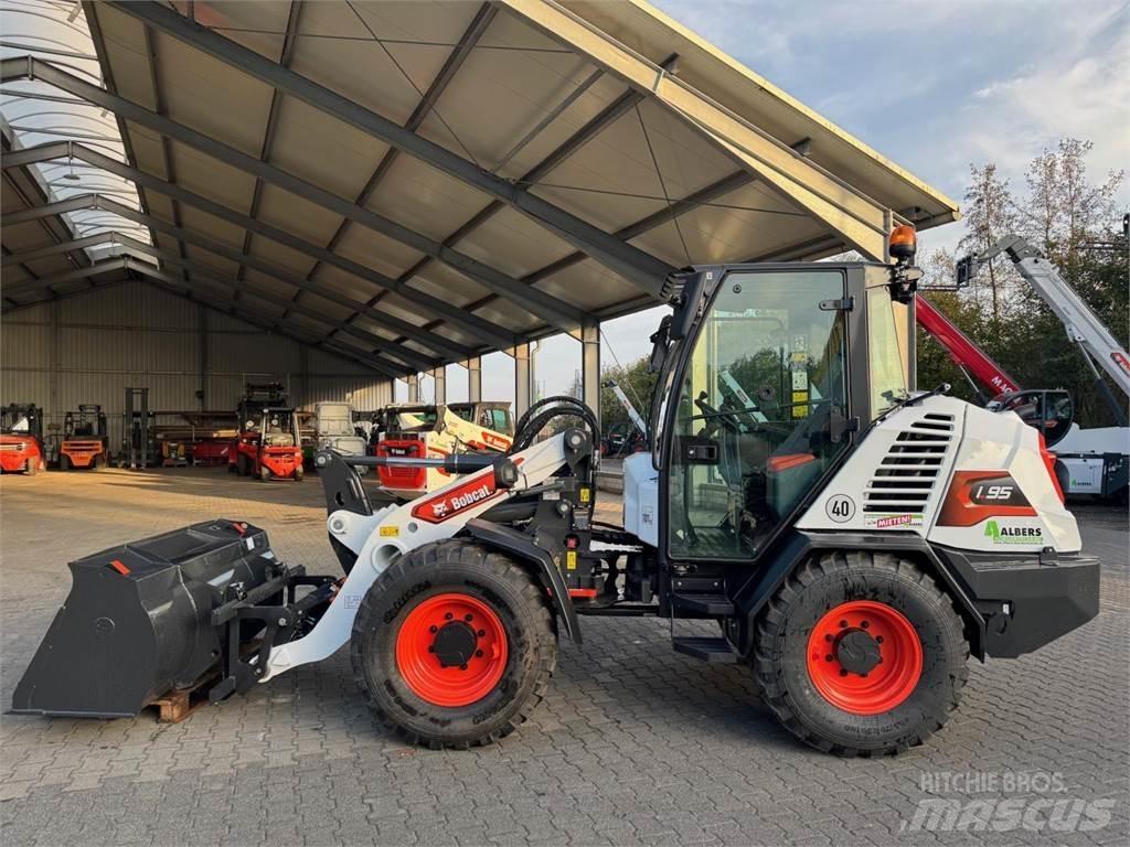 Bobcat L 95 E V  휠로우더