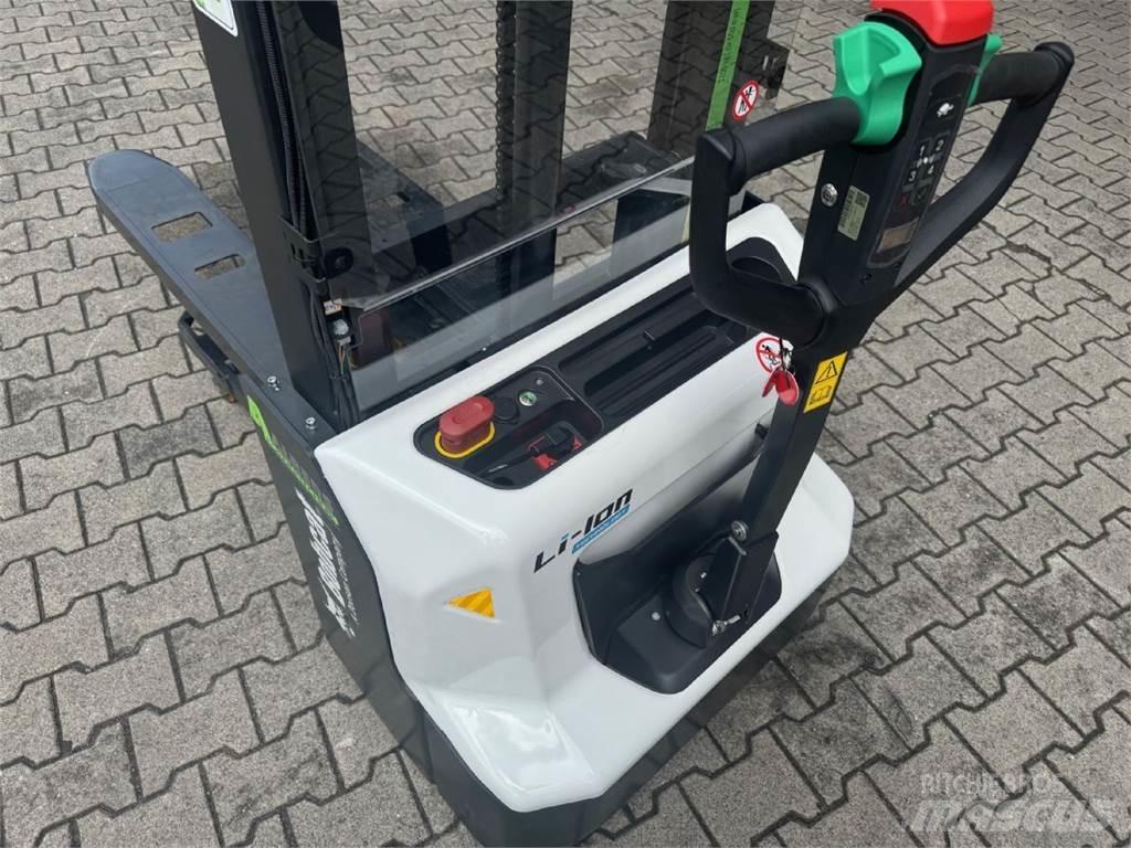 Bobcat LSM12N-7 i 포크리프트