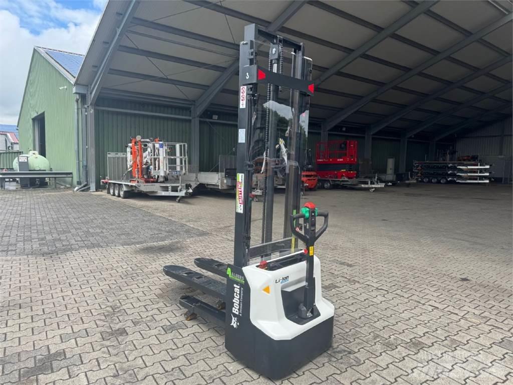 Bobcat LSM12N-7 i 포크리프트