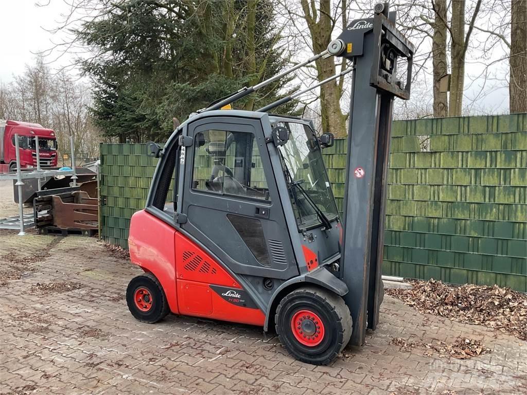 Linde H 30 D 02 EVO 디젤 지게차