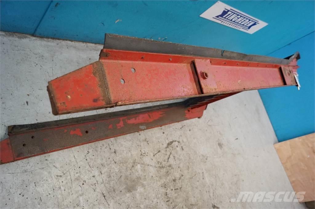 CASE 1620 모래(염화칼슘) 살포기