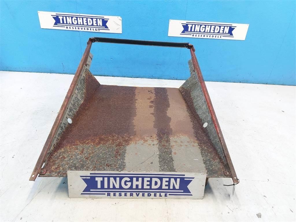 CASE 1660 모래(염화칼슘) 살포기