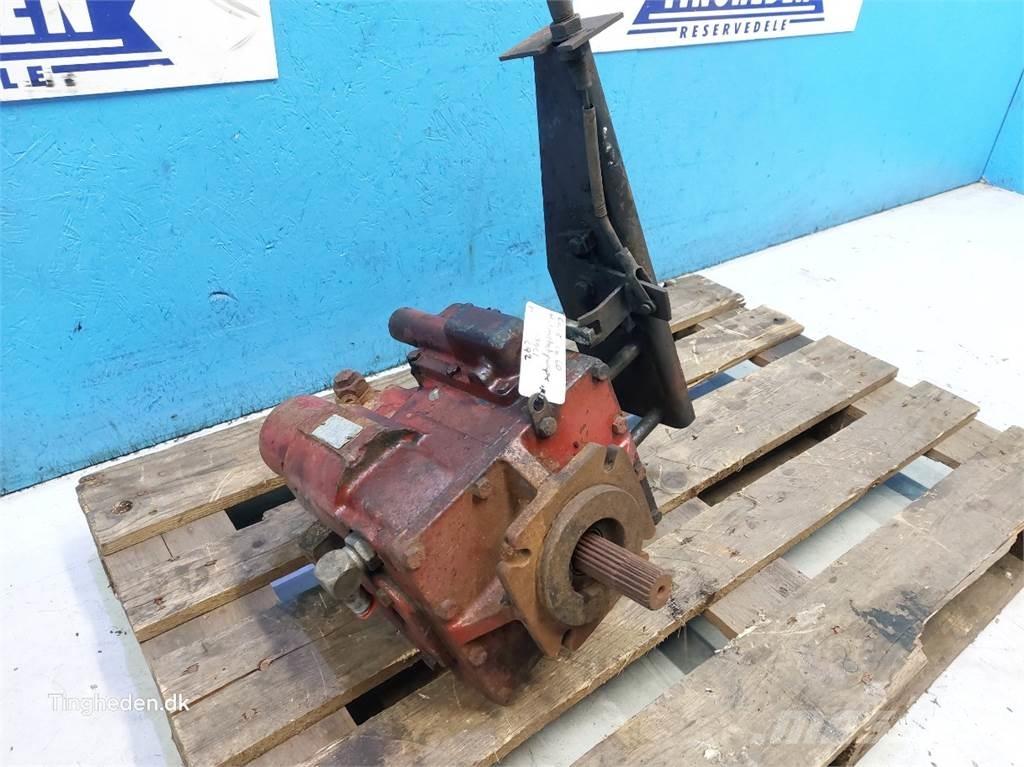 CASE 1660 유압식 기계